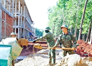 Military builds schools in Gia Lai border areas